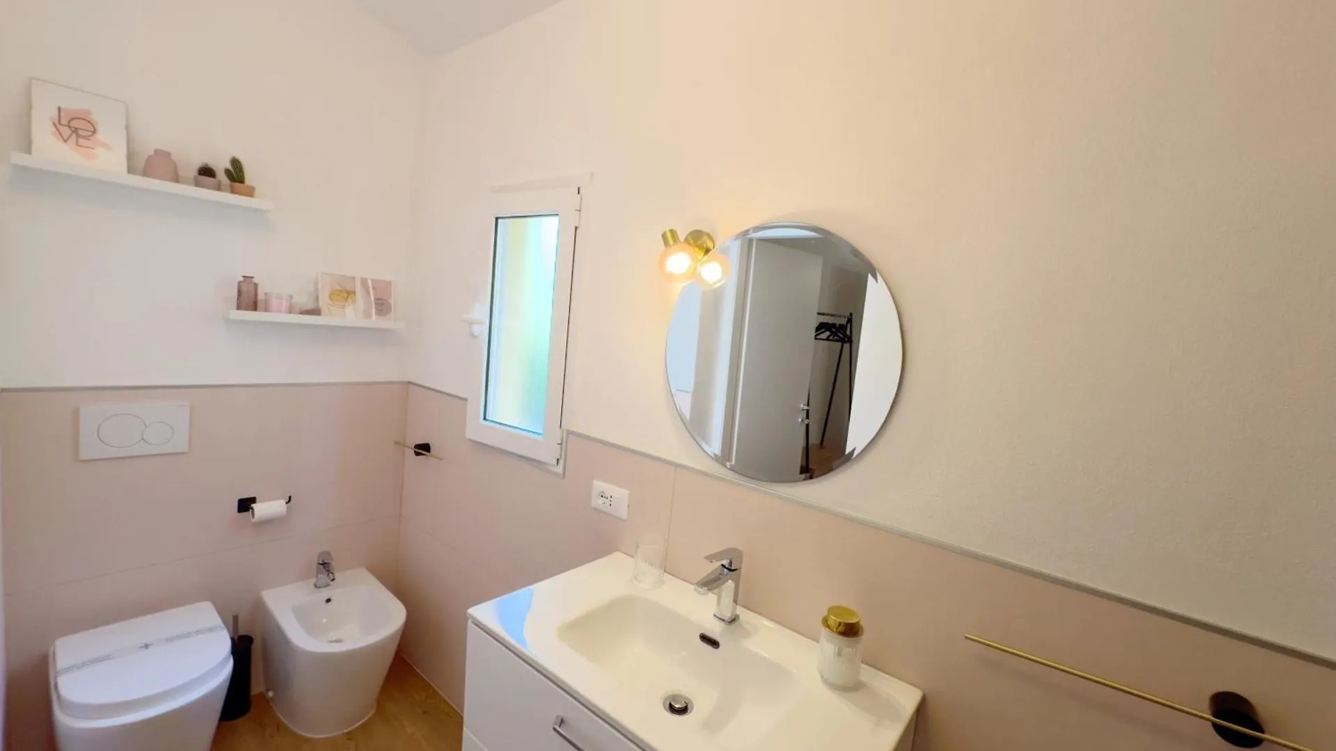 Appartement Behappys Charming Balcony-Near The Centre&Rizzoli à Bologne 0*,  Italie